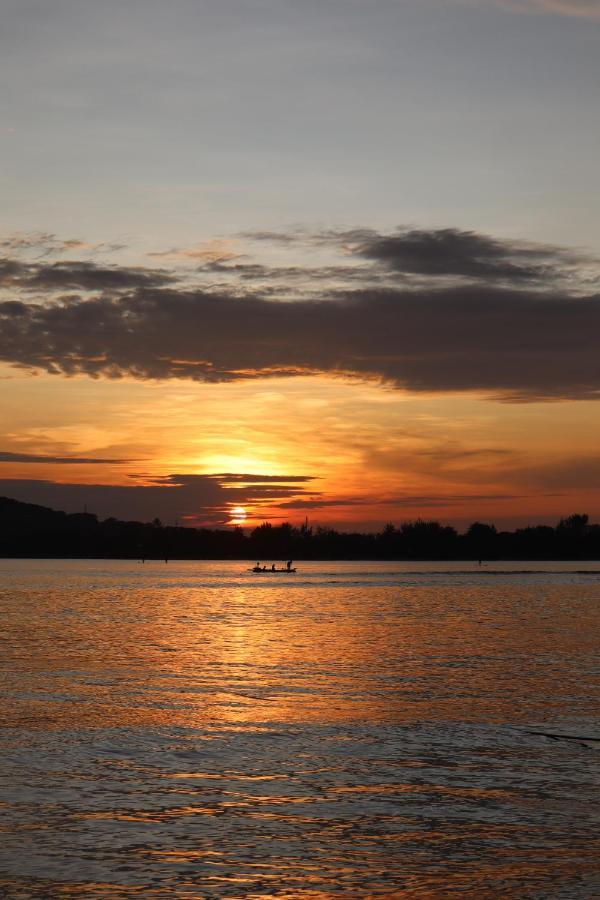 Meno Suites Gili Meno Buitenkant foto